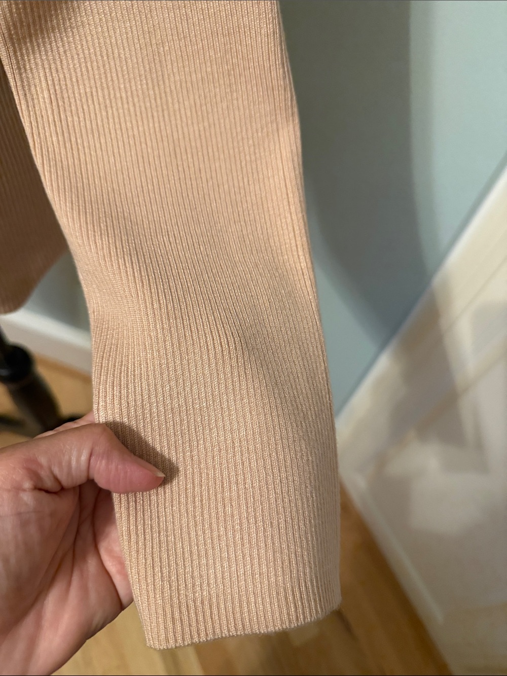 Calvin Klein Sweater - Picture 2 of 5
